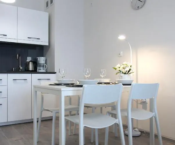 Storczyk & Szampanski Blizej Morza Kołobrzeg